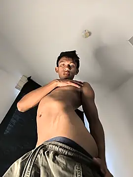 Snapshot of santinaughty chatting on February 27, 2026, 10:42 pm santinaughty online show from February 27, 2026, 10:42 pm