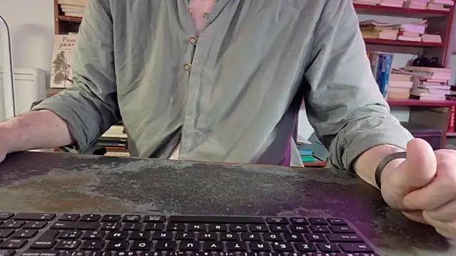 diogene11 online show from November 30, 2025, 10:16 am