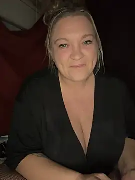 BustyGoddess6969 online show from January 14, 2026, 2:48 am