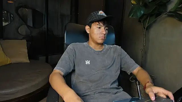 isaac grimm online show from February 25, 2026, 3:29 am