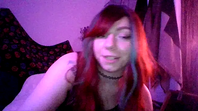 Snapshot of spunfoxxx chatting on December 2, 2025, 8:05 am spunfoxxx online show from December 2, 2025, 8:05 am