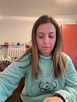 Snapshot of Sareyxon chatting on February 9, 2026, 8:34 am Sareyxon online show from February 9, 2026, 8:34 am