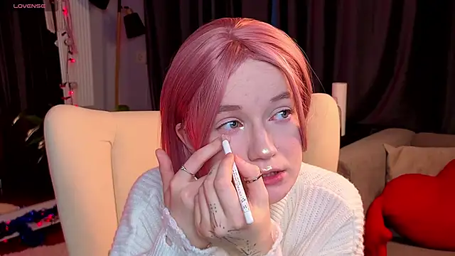 Kitty smalltits online show from January 6, 2026, 4:27 am