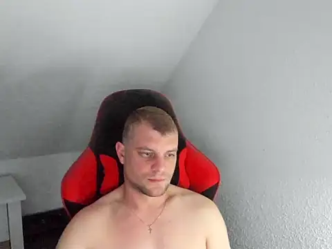 ladny92 online show from April 22, 2026, 2:29 am