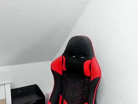 ladny92 online show from March 22, 2026, 9:16 pm