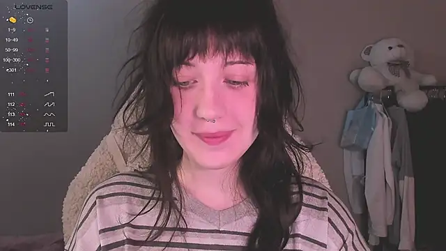 MePretty online show from October 21, 2025, 5:23 pm