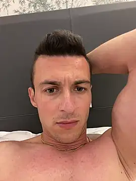 3turkish6model9 online show from April 24, 2026, 1:40 am