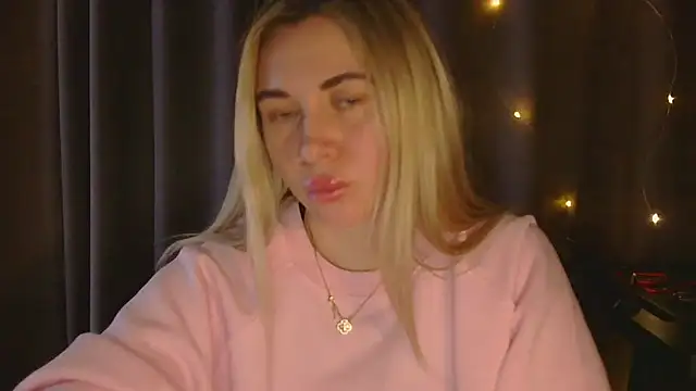 Snapshot of Nika_Diva chatting on January 11, 2026, 4:14 pm Nika Diva online show from January 11, 2026, 4:14 pm