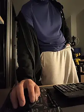Snapshot of DanWolverin chatting on May 3, 2026, 8:23 pm DanWolverin online show from May 3, 2026, 8:23 pm