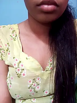 Snapshot of Nila-islam chatting on December 4, 2025, 5:28 am Nila-islam online show from December 4, 2025, 5:28 am