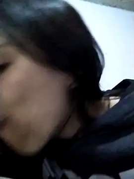 Cherrybombs  online show from January 16, 2026, 1:53 am