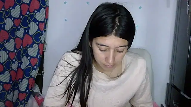 Snapshot of TaylorLove- chatting on December 1, 2025, 10:43 pm TaylorLove- online show from December 1, 2025, 10:43 pm