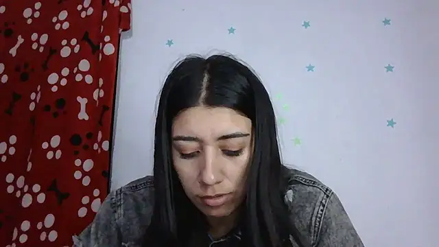 Snapshot of TaylorLove- chatting on January 13, 2026, 2:37 am TaylorLove- online show from January 13, 2026, 2:37 am