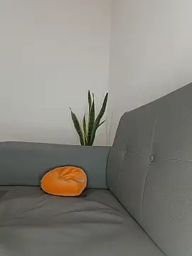   VioletaHeaven   online show from April 23, 2026, 12:29 pm