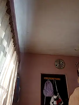 macarywillm online show from November 30, 2025, 3:46 pm