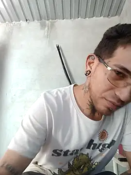 macarywillm online show from March 20, 2026, 9:05 pm