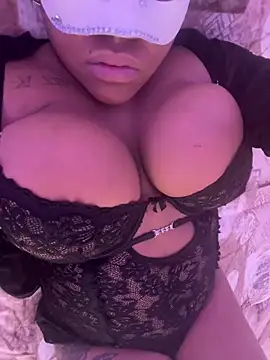 Mamasota09 online show from December 21, 2025, 5:25 pm