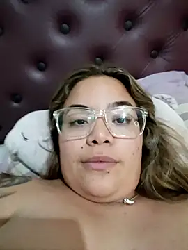 Snapshot of Lindalatina2001 chatting on February 16, 2026, 3:38 am Lindalatina2001 online show from February 16, 2026, 3:38 am