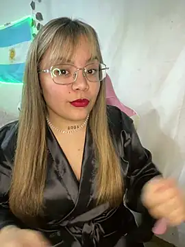 Snapshot of Lindalatina2001 chatting on July 23, 2026, 11:00 pm Lindalatina2001 online show from July 23, 2026, 11:00 pm