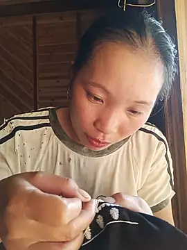 Snapshot of Evelyn-n chatting on July 11, 2026, 9:31 am Evelyn-n online show from July 11, 2026, 9:31 am