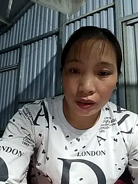 Evelyn-n online show from February 12, 2026, 12:05 pm