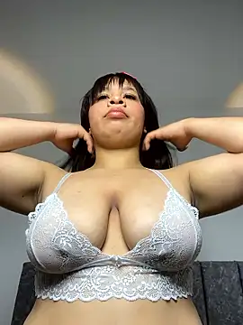 Mia Allenn online show from January 13, 2026, 12:42 pm