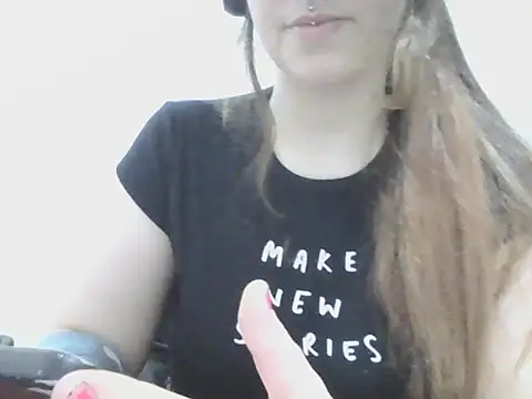 Darkytah online show from December 5, 2025, 3:49 am