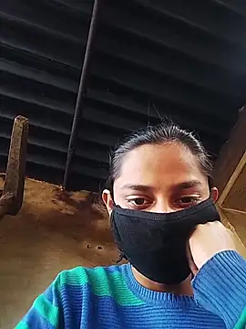 cutegirlm online show from February 19, 2026, 8:22 am