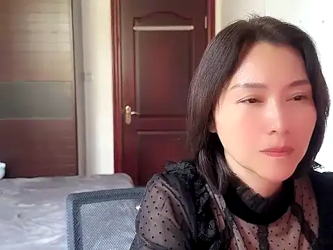 A-ZJunn online show from December 1, 2025, 6:36 am