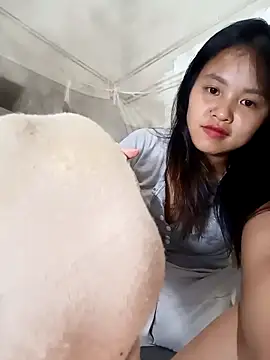 Pretty-haert online show from April 5, 2026, 2:35 pm