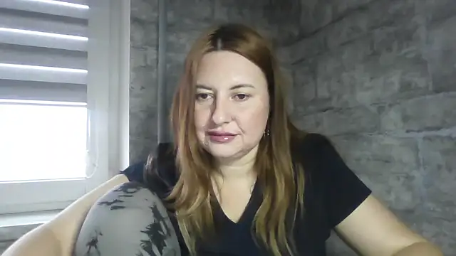 Snapshot of Cute_Juliia chatting on December 1, 2025, 8:04 am Cute Juliia online show from December 1, 2025, 8:04 am