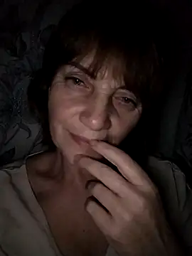 MichelleLove48 online show from December 14, 2025, 7:52 pm