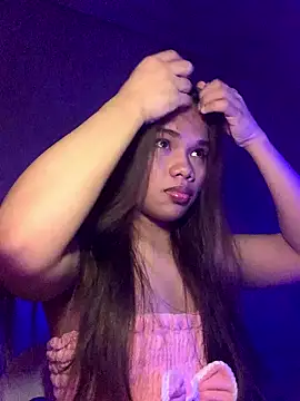 Yourtransalexa25 online show from January 16, 2026, 1:26 pm