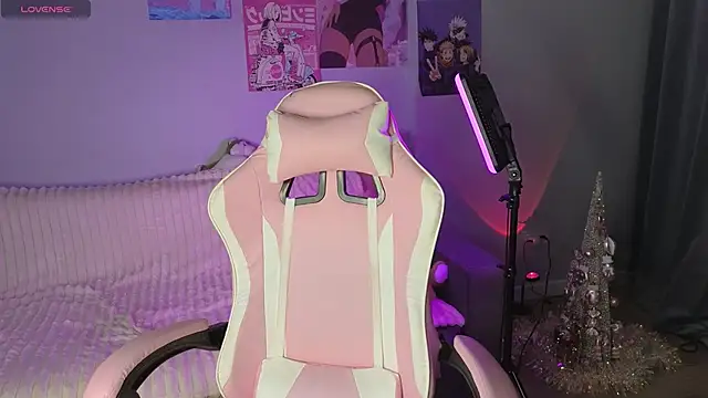 mimiicherry online show from January 12, 2026, 3:13 am