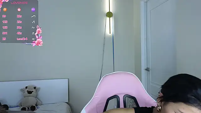 Snapshot of mimiicherry chatting on March 5, 2026, 3:14 am mimiicherry online show from March 5, 2026, 3:14 am