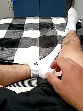 Snapshot of Lalin2323 chatting on February 17, 2026, 11:57 pm Lalin2323 online show from February 17, 2026, 11:57 pm