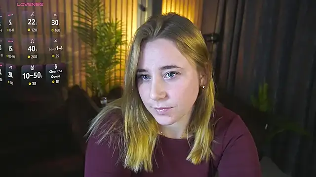 Snapshot of KailaVoss chatting on December 3, 2025, 9:20 am KailaVoss online show from December 3, 2025, 9:20 am