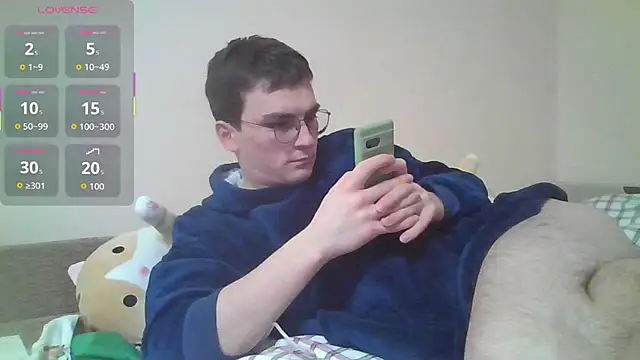 leo cutie online show from February 11, 2026, 9:36 pm