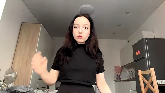 WhiteNoiseJoy online show from December 15, 2025, 6:08 am