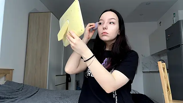 WhiteNoiseJoy online show from December 3, 2025, 6:25 am