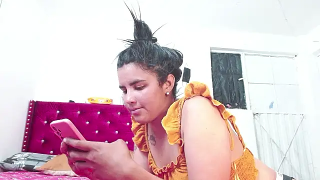 lucy devil23 online show from January 6, 2026, 8:13 pm