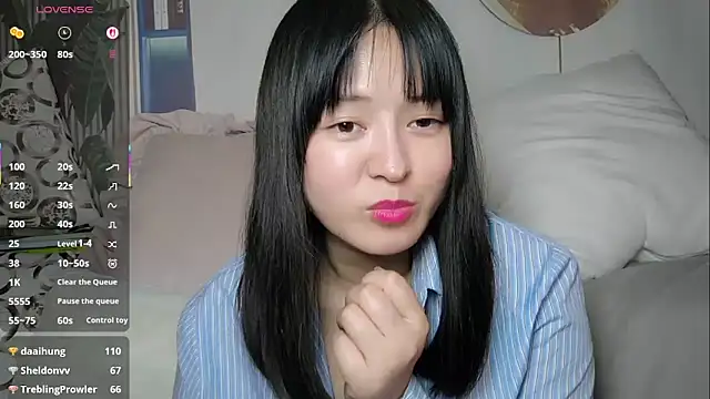 Cheri99 online show from December 17, 2025, 2:16 am