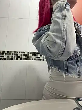 Scarlett firee online show from January 10, 2026, 4:02 pm