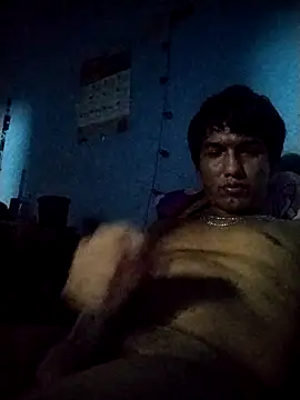 Hugofernando29 online show from April 26, 2026, 5:16 am