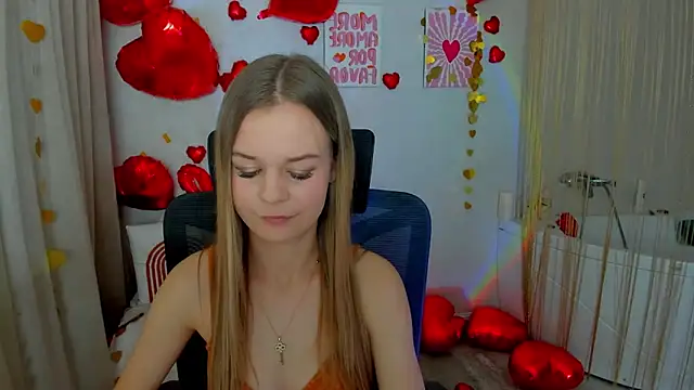 MidnighteAura online show from February 2, 2026, 7:46 pm