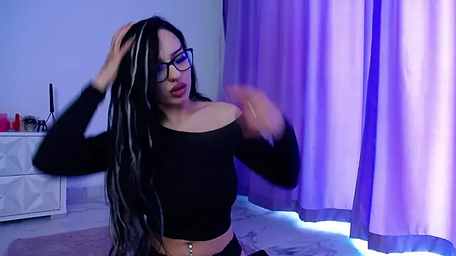 RavenFoxxy online show from June 15, 2026, 6:46 am