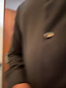 Snapshot of Dahan99346 chatting on February 24, 2026, 4:24 am Dahan99346 online show from February 24, 2026, 4:24 am