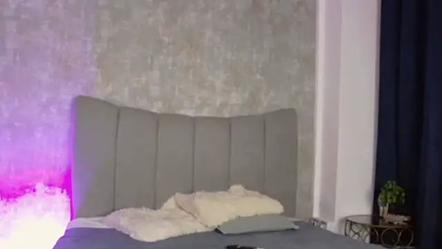 LucyRayy online show from February 15, 2026, 7:46 pm