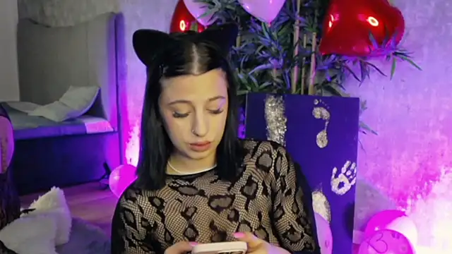 LucyRayy online show from February 14, 2026, 8:20 pm