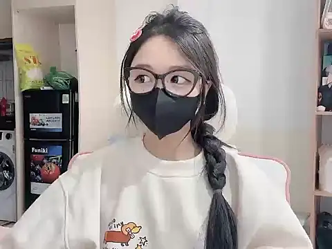 Yuyu-baobei online show from March 10, 2026, 6:28 am